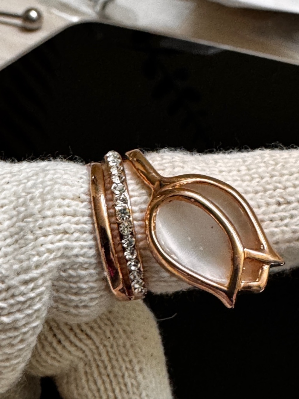 14K Gold Plated Statement Ring Cream Stone Rhinestone Band Vintage Style